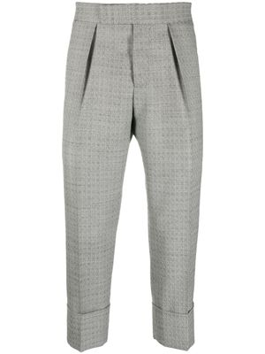 SAPIO pantalon court à imprimé graphique - Gris