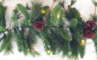 Northern Spruce guirlande slinger 270 x 30 cm met warm LED kerstboom - Holiday Tree
