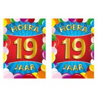 Verjaardag deurposter - 2x - 19 jaar - multi - 59 x 84 cm - leeftijd feestartikelen Verjaardag deurposter - 2x - 19 jaar - multi - 59 x 84 cm - leeftijd feestartikelen