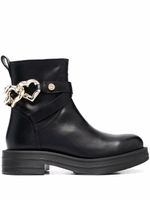 Love Moschino bottines à breloque cœur - Noir