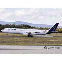 Revell 03803 A340-300 Lufthansa New Livery Vliegtuig (bouwpakket) 1:144