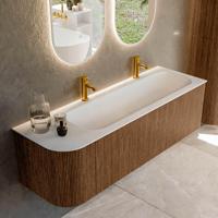 Mondiaz KURVE 145 cm Onderkast Greeploos 1 Lade Met Deuren Walnut, Wastafel Solid Surface Rechts Talc 2 Kraangaten Zonder Spiegel (KRVBGL145L1L1D2KR-Wal/Tal)