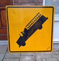 Fire Truck Verkeersbord - 91x91cm - Origineel