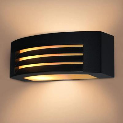 Buitenlamp HUE E27 color &apos;Garda&apos; IP54 29 cm zwart (smart)