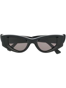 Balenciaga Eyewear lunettes de soleil à monture papillon - Noir