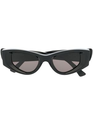 Balenciaga Eyewear lunettes de soleil à monture papillon - Noir