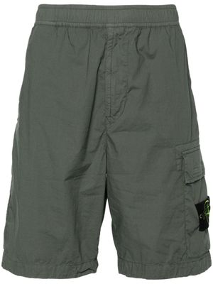Stone Island Cargo shorts met Compass-logopatch - Groen Stone Island Cargo shorts met Compass-logopatch - Groen