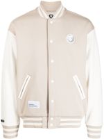 AAPE BY *A BATHING APE® veste bomber Varsity à patch logo - Tons neutres