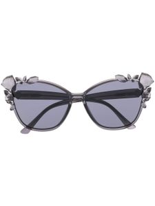 Jimmy Choo Eyewear lunettes de soleil teintées à monture papillon - Gris