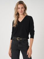 Lichte cashmere pullover met V-hals