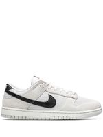 Nike baskets Dunk Low Retro SE "Certified Fresh" - Blanc