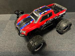 Tweedehands Traxxas X-Maxx 8S Rood - Met Proline Trencher wielen