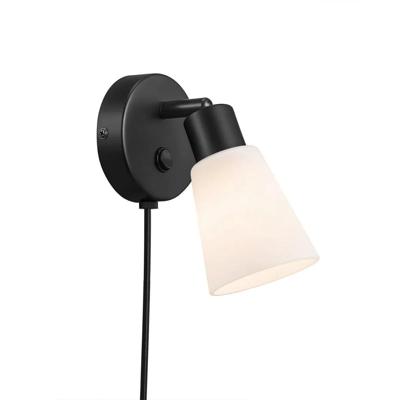 Wandlamp zwart met schakelaar en E14 fitting Nordlux Cole