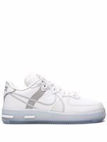 Jordan baskets Air Force 1 React - Blanc