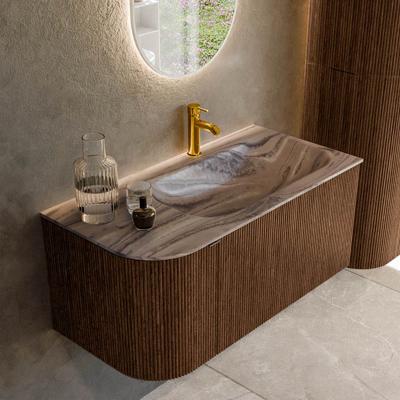 Badmeubel Mondiaz Kurve-Dlux | 95 cm | Meubelkleur Walnut | Wastafelkleur Sombra | Solid surface | Wasbak rechter zijde spoelbak | 1 kraangat