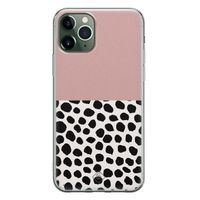 iPhone 11 Pro Max siliconen hoesje - Pink dots - thumbnail