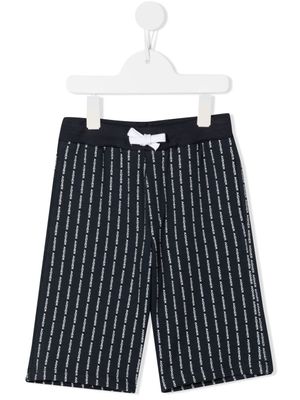 Aigner Kids pantalon court à logo imprimé - Bleu