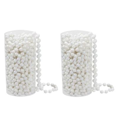 Kralenslinger - 2x - wit - kunststof - 8 meter - kerstversiering/kerstslingers Kralenslinger - 2x - wit - kunststof - 8 meter - kerstversiering/kerstslingers