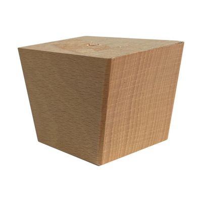 Meubelpoot vierkant 7 bij 4,5 cm en hoogte 5 cm van massief hout