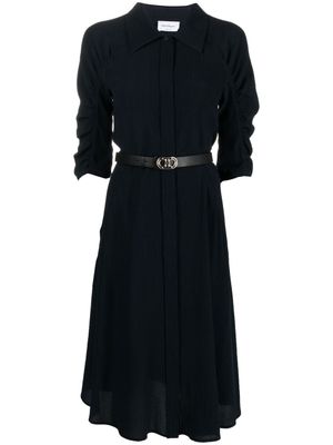 Ferragamo robe-chemise en soie à taille ceinturée - Bleu