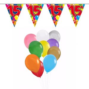 Verjaardag 15 jaar feest thema set 50x ballonnen en 2x leeftijd print vlaggenlijnen