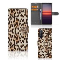 Sony Xperia 5II | Telefoonhoesje | Met pasjeshouder | Leopard