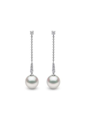 Yoko London boucles d'oreilles Trend en or blanc 18ct ornées de diamants et perles - Argent