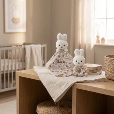 Nijntje Vintage Flowers Knuffeldoekje en Rammelaar