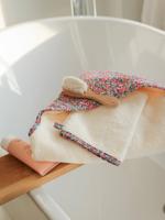 Cadeausets: badjas met omkeerbare capuchon en Liberty-handschoen ENVIE DE FRAISE wit
