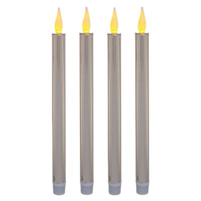 Feeric lights and christmas LED dinerkaarsen - 2x - kandelaar kaarsen - zilver glans - 28 cm