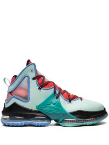 Nike baskets montantes LeBron 19 - Bleu