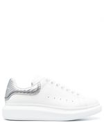 Alexander McQueen baskets à semelle épaisse - Blanc