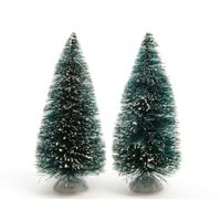 2x stuks kerstdorp onderdelen miniatuur kerstbomen groen 15 cm    -