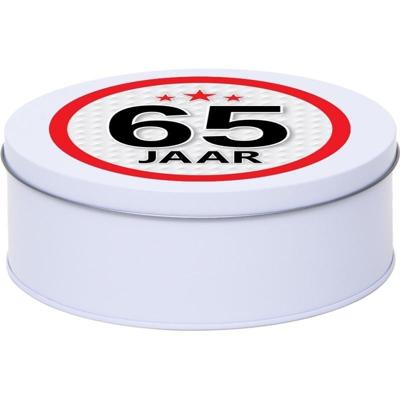 Leeftijd Snoeptrommel - koektrommel Cadeau - wit - rond blik - met 65 jaar sticker Leeftijd Snoeptrommel - koektrommel Cadeau - wit - rond blik - met 65 jaar sticker
