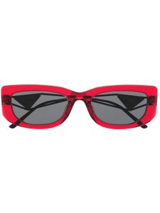 Prada Eyewear lunettes de soleil Symbole à monture rectangulaire - Rouge