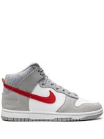 Nike baskets montantes Dunk Retro SE - Gris