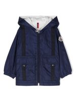 Moncler Enfant veste à patch logo - Bleu - thumbnail