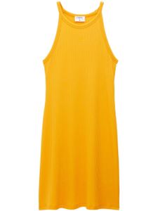 Filippa K robe courte en maille nervurée à logo brodé - Orange