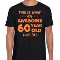 Cadeau T-shirt voor heren - leeftijd 60 jaar - awesome - zwart - glitter oranje - Verjaardagsfeest - thumbnail