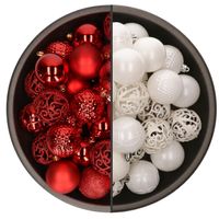 74x stuks kunststof kerstballen mix van rood en wit 6 cm