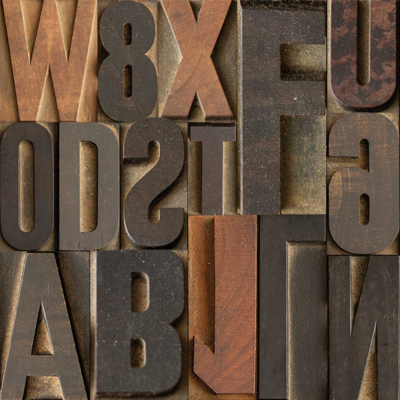 Bruin 3d-effect behang letters