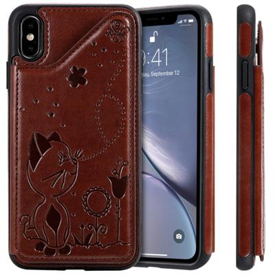 Voor iPhone XS Max kat Bee reliëf patroon schokbestendige beschermhoes met kaartsleuven & fotolijstjes (bruin)