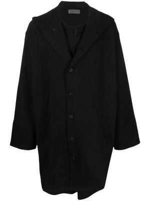 Yohji Yamamoto manteau boutonné à capuche - Noir
