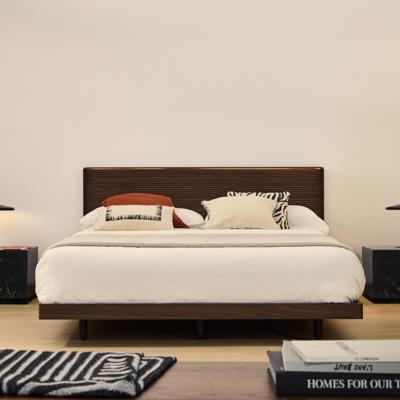 Kave Home Bed 'Norlen' Met LED-verlichting, Walnootfineer, 160 x 200cm
