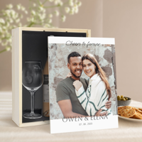 Wijnpakket met glas - Maison de la Surprise Syrah (Bedrukte deksel)