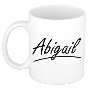 Naam cadeau mok / beker Abigail met sierlijke letters 300 ml