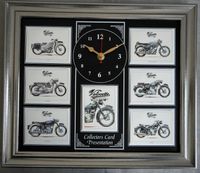 Zwarte Wandklok met een collage van Velocette klassieke motorfietsen