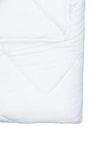 Good Morning 4-seizoenen dekbed. Microfiber met synthetische vulling - 240x220 cm