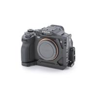 Tilta Half Camera Cage for Sony a7R V - zwart