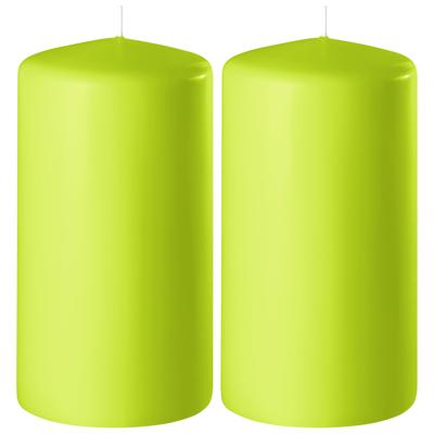 Enlightening Candles Cilinder/stompkaars - 2x - limegroen - D6 x H8 cm - 27 branduur